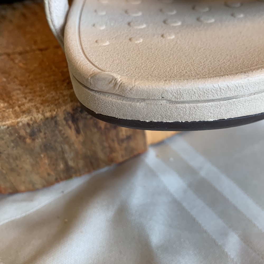 Vionic platform slides - Picture 2 of 3